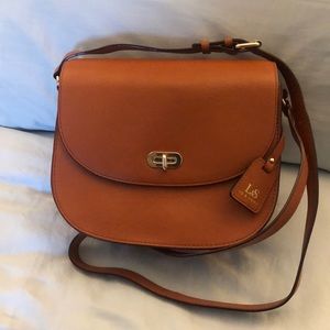 NEAR-PERFECT CONDITION Lo & Sons Claremont crossbody purse/camera bag